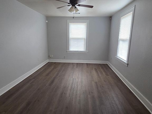 3rd image of 2000 Abigail St