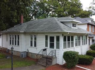 1100 Richards St, Joliet, IL 60433