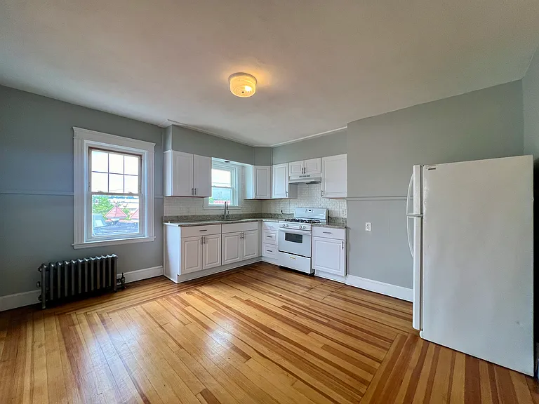 833 Main St #2F — Photo 1