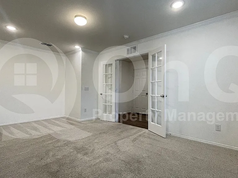 1315 Binfield Dr — Photo 8