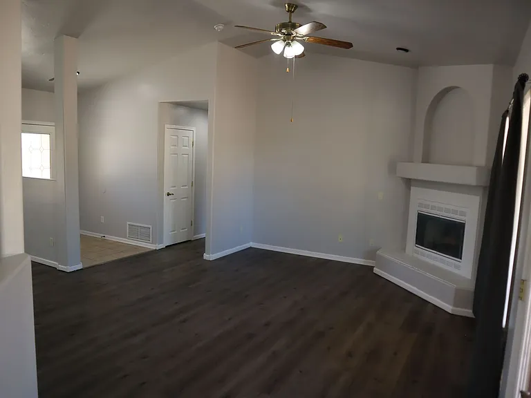 5717 E Calle De La Fresa — Photo 10