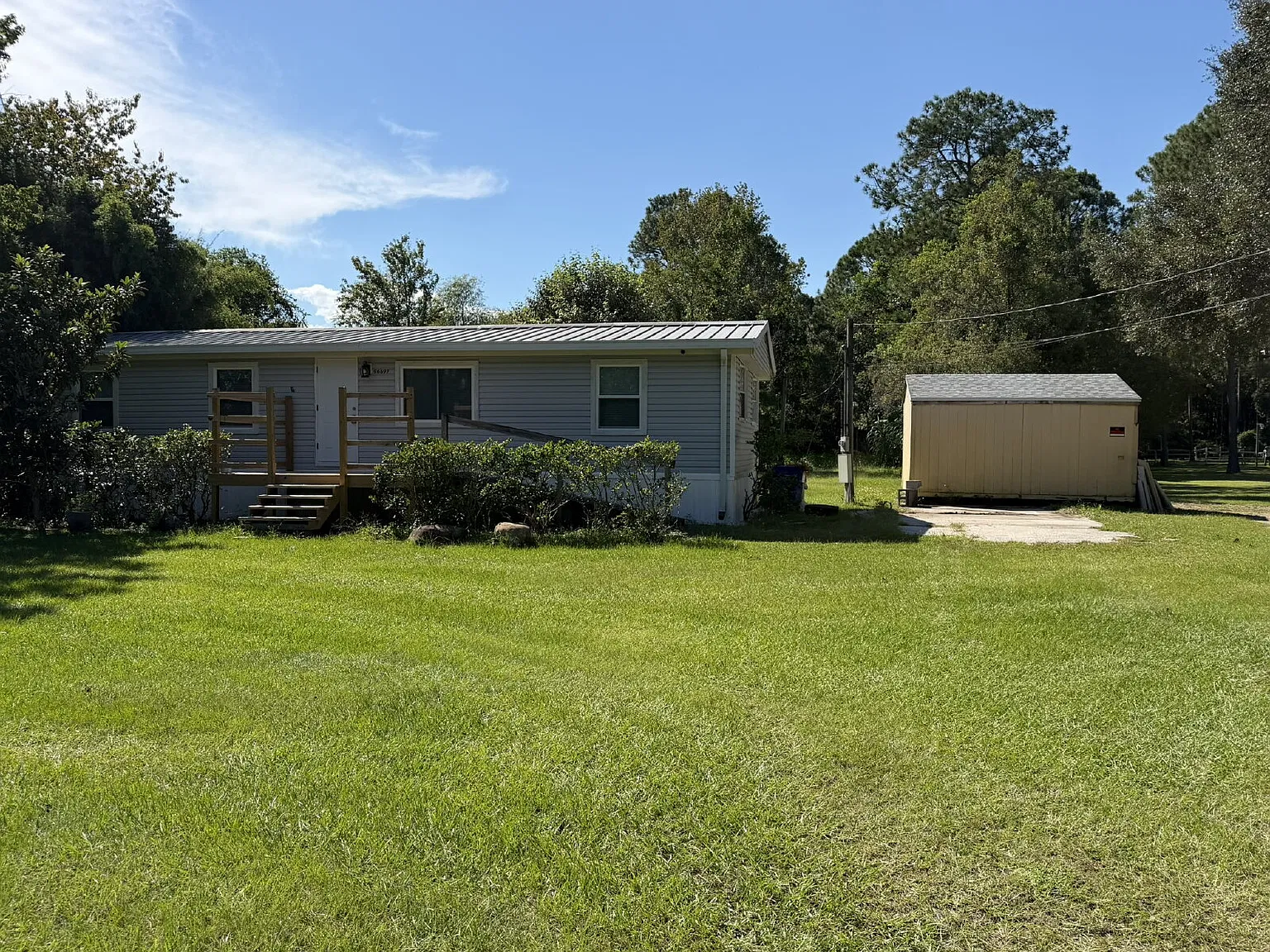3 bed, 2.0 bath, 1152 sqft, $2,050 — Photo 1