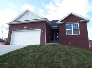 910 Faulkirk Cir, Elizabethtown, KY 42701