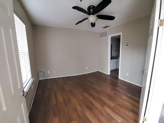 4th image of 4316 Swiss Ave APT 112