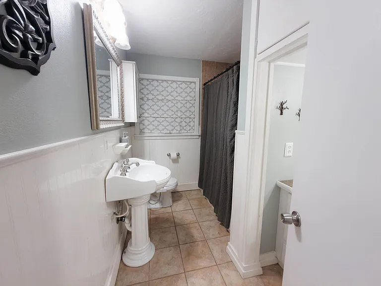 2432 NW 52nd St — Photo 14