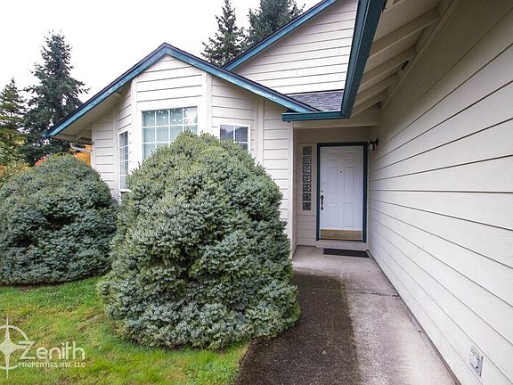 2nd image of 220 NW 72nd Cir