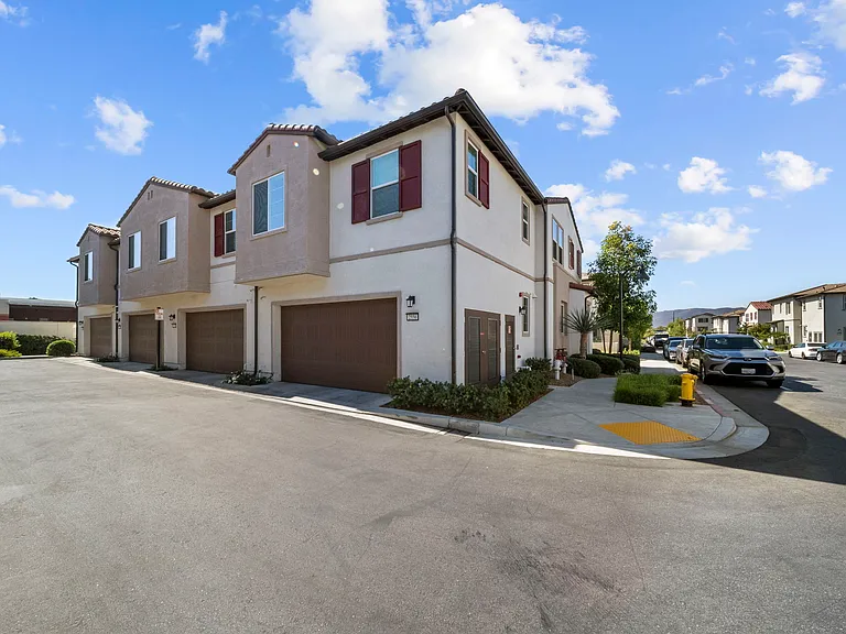 2556 Little Rock Ln — Photo 10