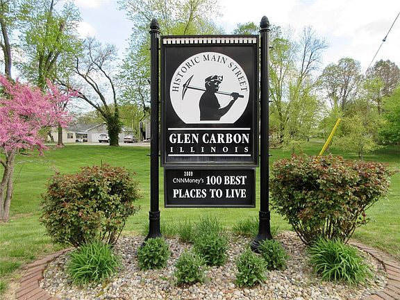 2nd image of 41 Autumn Glen Dr