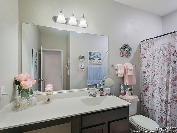 5th image of 2064 Oxbow Cir