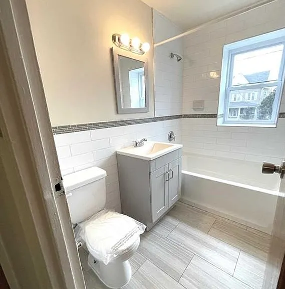 316 Park St #4C — Photo 2