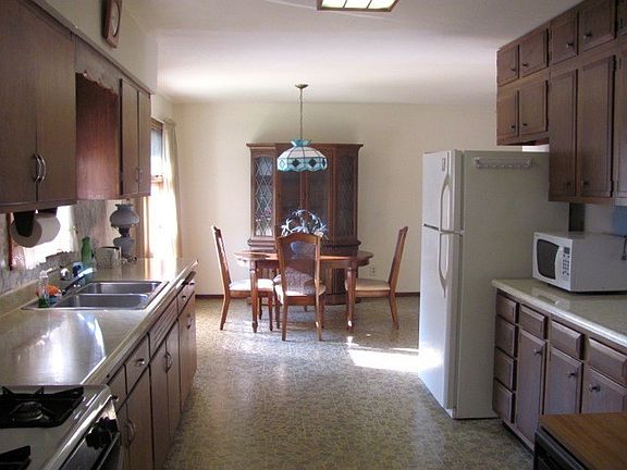 4th image of 11842 W Homewood Ave