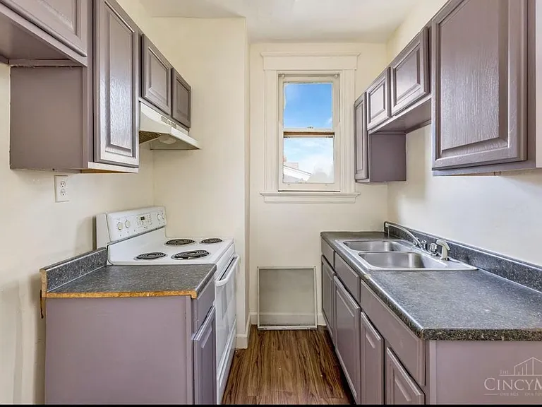 2886 Shaffer Ave #1 — Photo 4