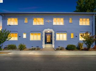 400 Avon St APT 4, Oakland, CA 94618