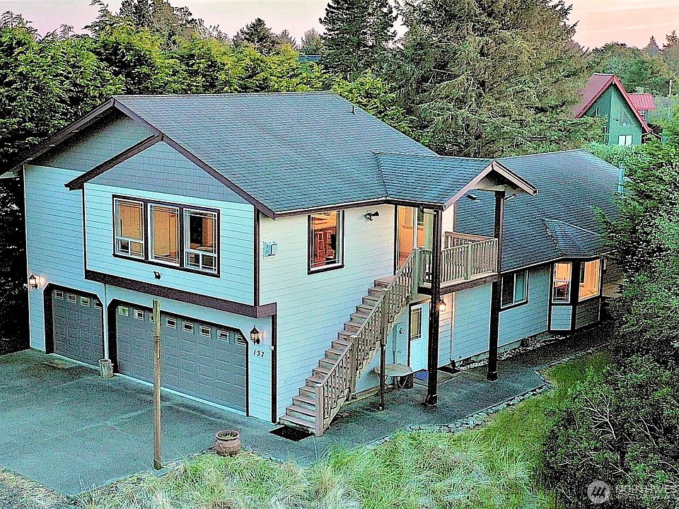 1st image of 137 N Razor Clam Drive SW