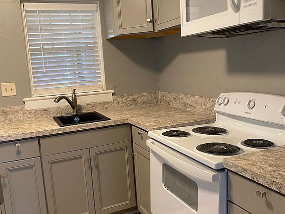 3rd image of 1125 Alachua St