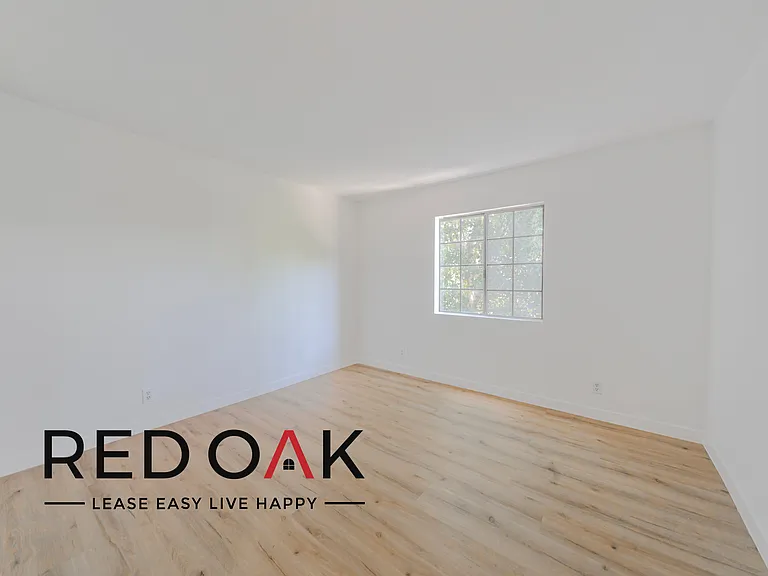 Toluca Lofts — Photo 15