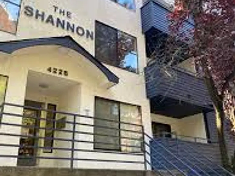 Shannon 2 Apartments — Photo 17