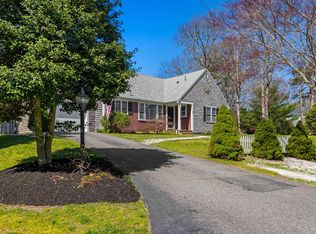 35 Amy Ln, Yarmouth Port, MA 02675