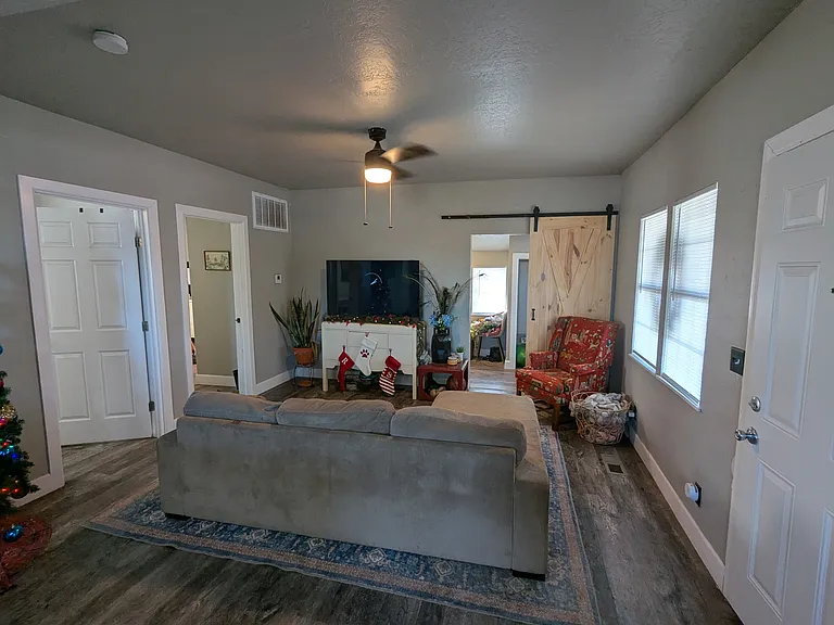 116 E Kee St — Photo 6