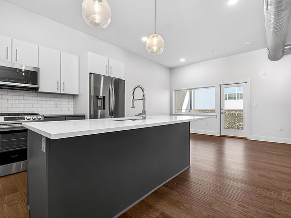5th image of 1801 2nd Ave N #412