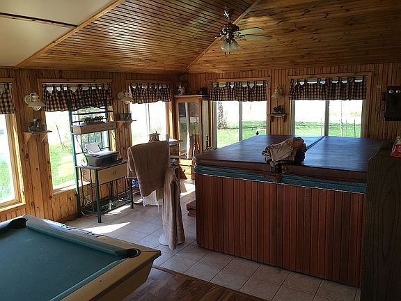 Hot tub stays with the home