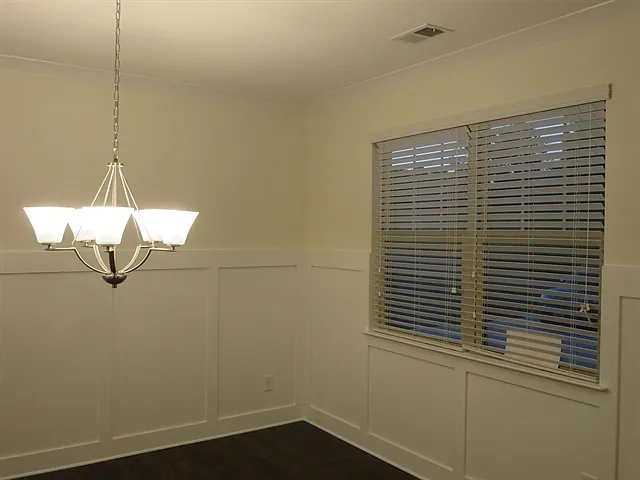 4 bed, 3.0 bath, 2814 sqft, $3,225 — Photo 4