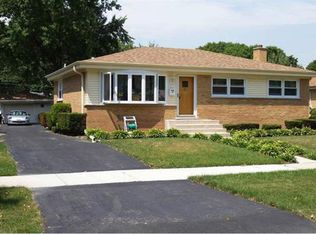 580 Vassar Ln, Des Plaines, IL 60016