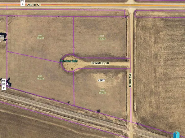 2 Pommer Cir, Worthing, SD 57077