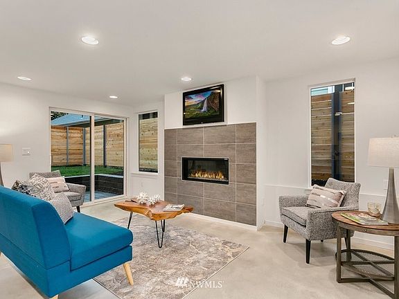 4th image of 7756 B 4th Avenue NE