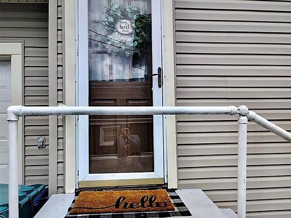 4th image of 30 SW 5th St