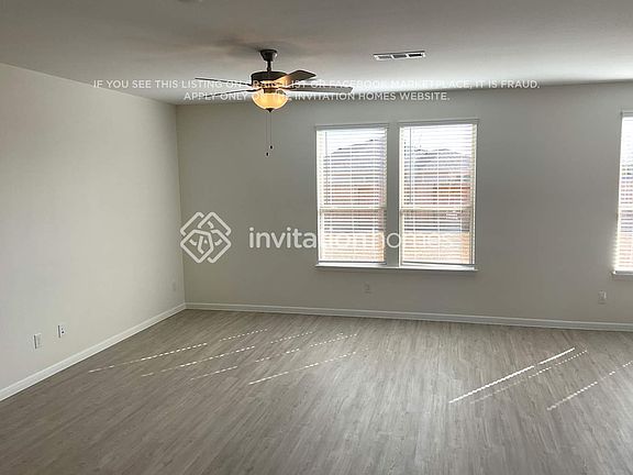 3rd image of 32627 Pearl Rose Dr