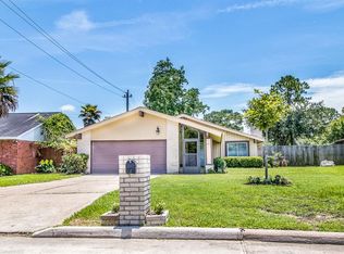 4411 Ravine Dr, Friendswood, TX 77546