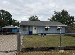 1607 Hale Dr, Junction City, KS 66441