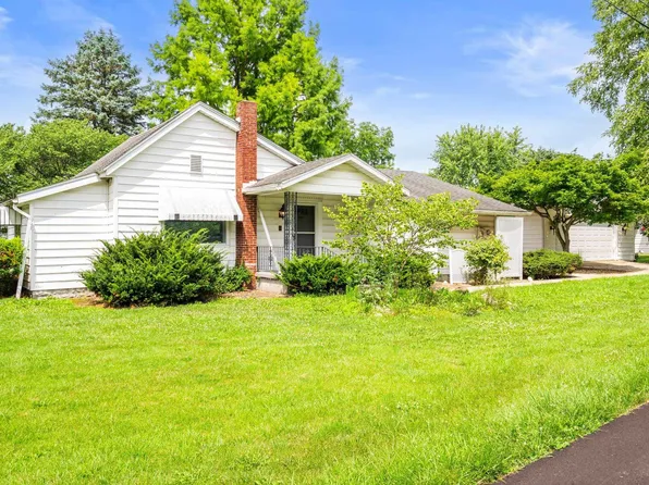 422 W 2nd St, Albany, IN 47320
