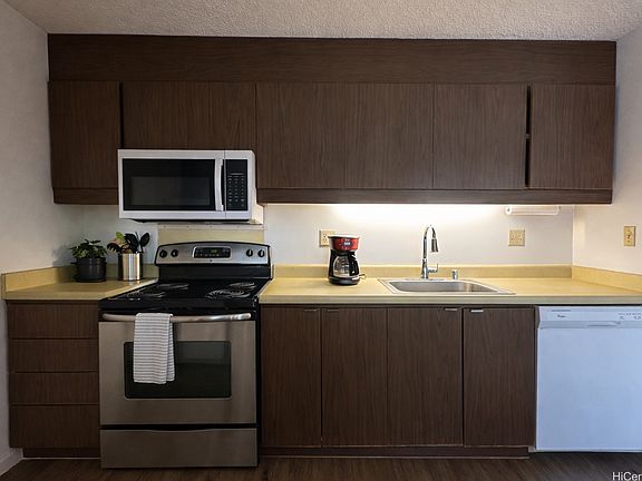 4th image of 1621 Dole St APT 402