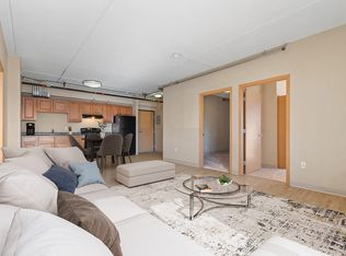 E Street Flats - Student Housing, Saint Paul, MN 55126