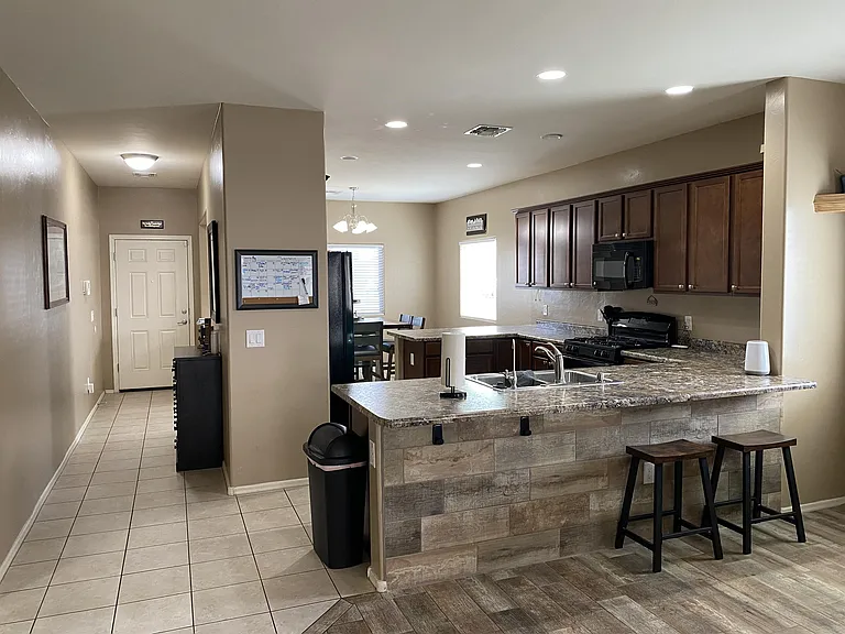 731 S Ramsay Pollard Pl — Photo 1