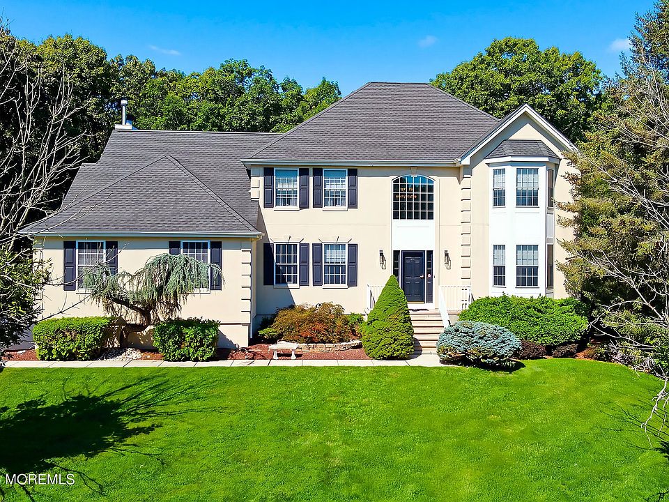 1st image of 28 Summerhill Avenue