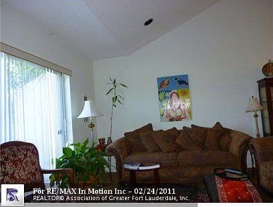 3rd image of 7376 NW 61st Ter