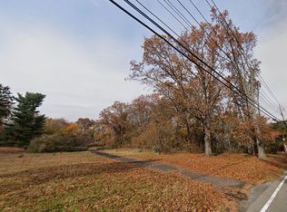 930 Colonial Rd, Franklin Lakes, NJ 07417