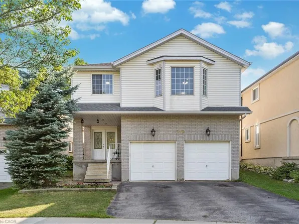 359 Otterbein Rd, Kitchener, ON N2B 3V9