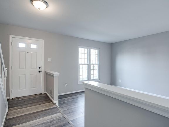 3rd image of 3112 Benton Square Dr