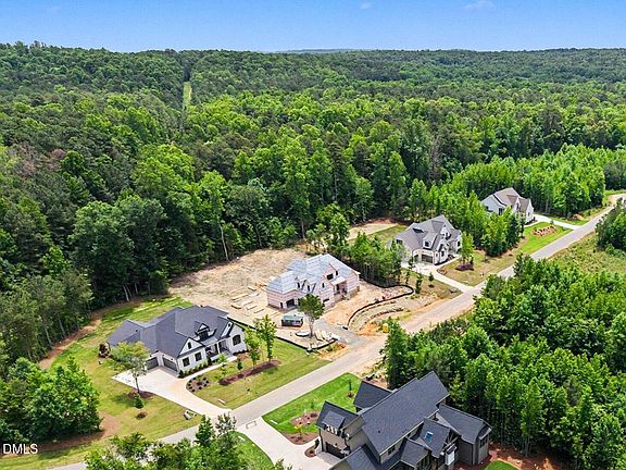 3rd image of 339 Lila Dr