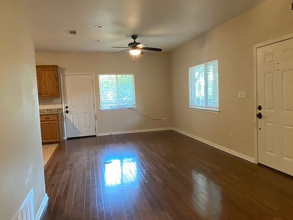 3rd image of 619 N Penelope St #A