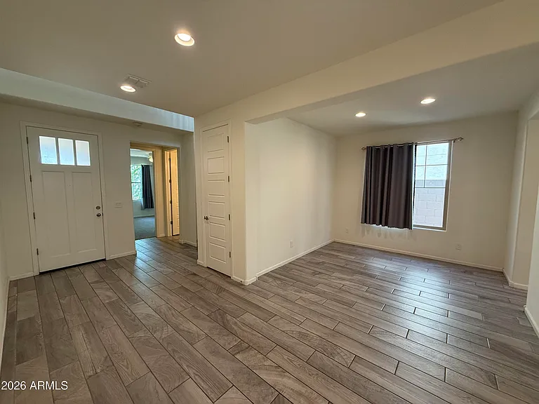 263 E Lantana Dr — Photo 8