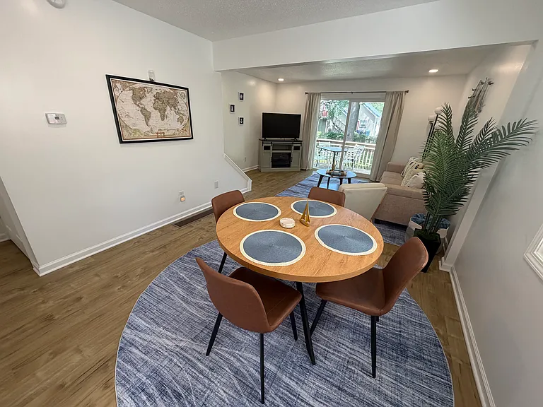 17312 Oak St — Photo 9
