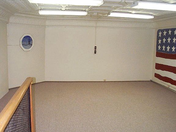 3rd image of 108 E 9th Ave