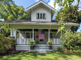 44 Payn Ave, Chatham, NY