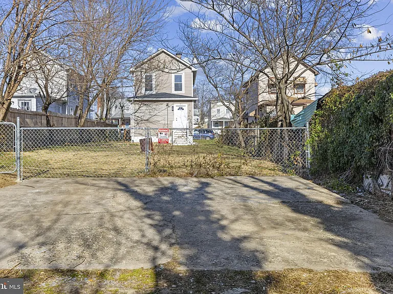 507 Washburn Ave — Photo 24