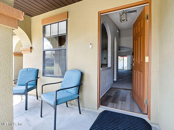 3rd image of 331 REDWOOD Lane